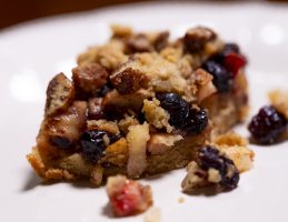 Nettie’s Apple-Cranberry-Praline Crumble